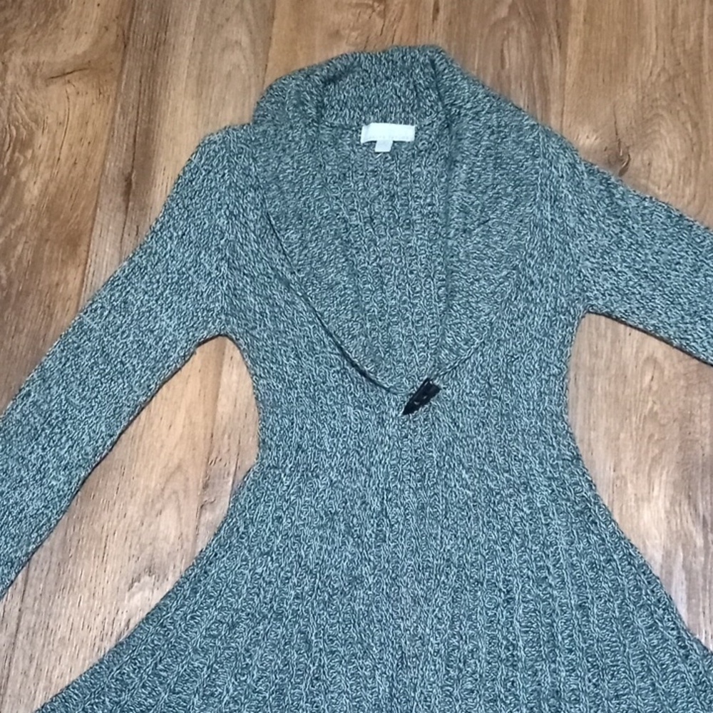 Carolyn Taylor Gray Cardigan Sweater Size M